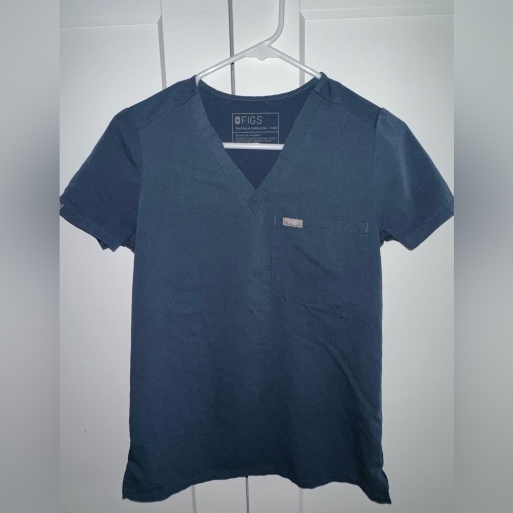 Womens Dark Harbor Figs scrub set